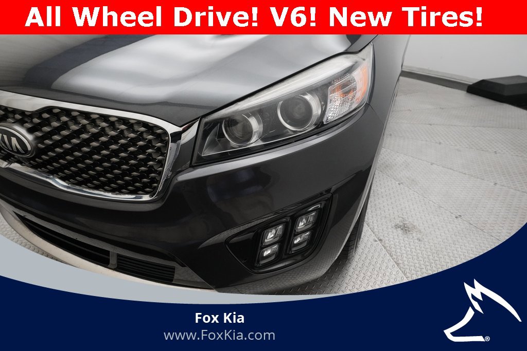 Used 2017 Kia Sorento SX image 23