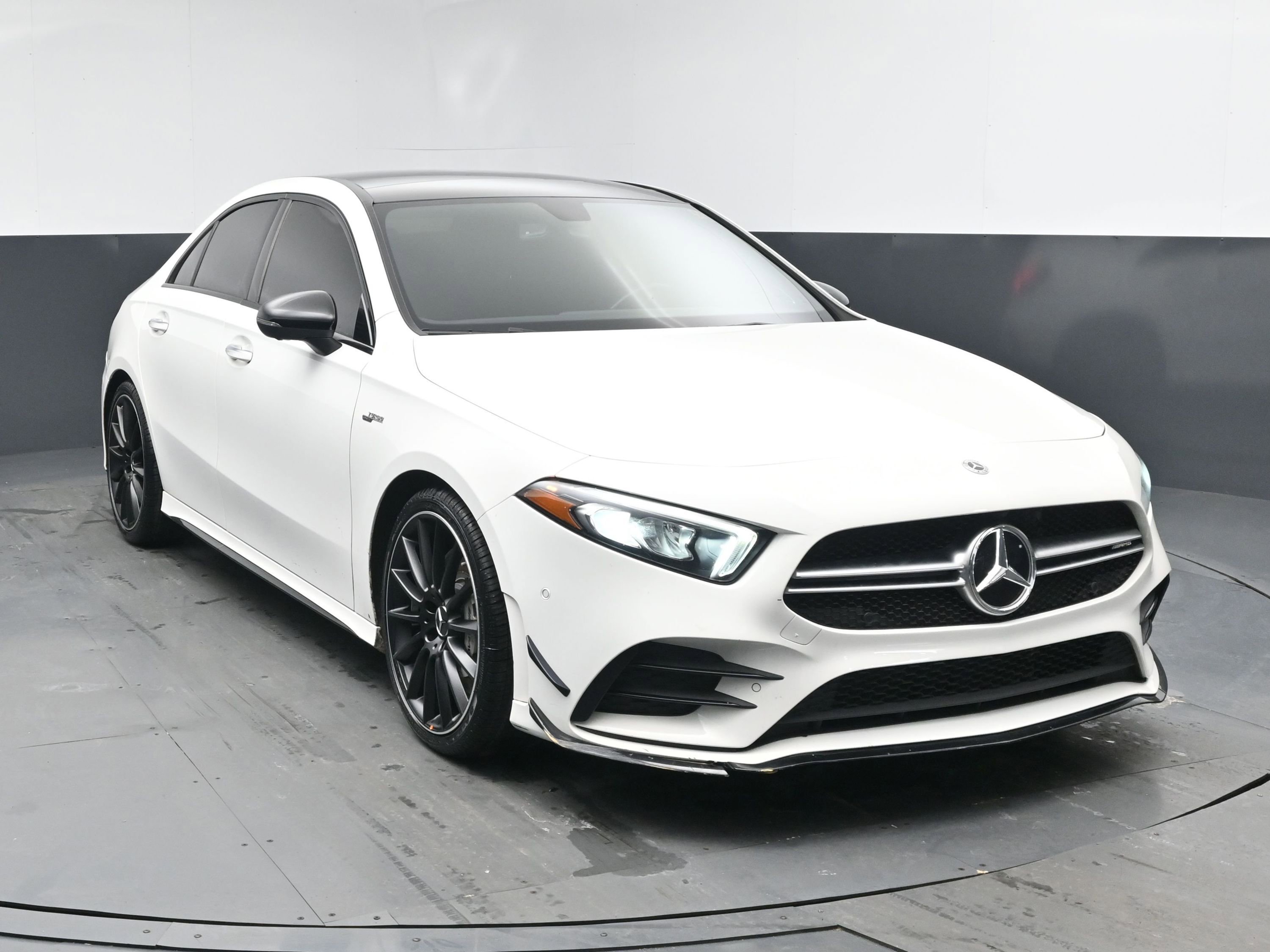 Used 2021 Mercedes-Benz A 35 AMG 4MATIC image 2