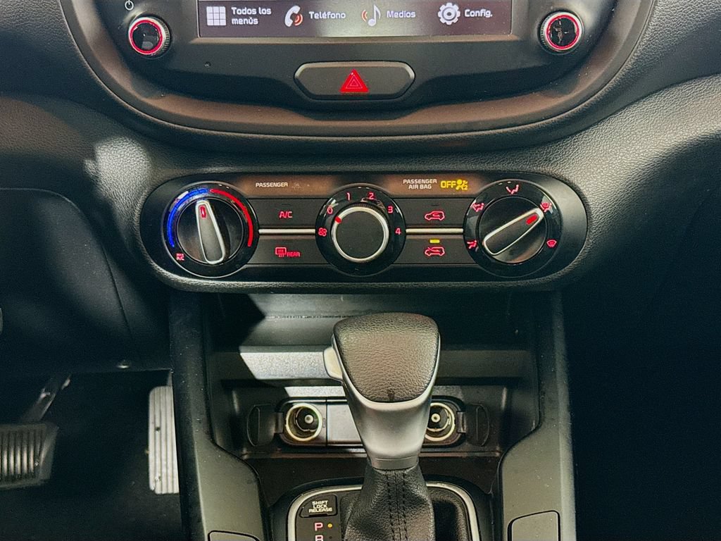 Used 2022 Kia Soul LX FWD image 15