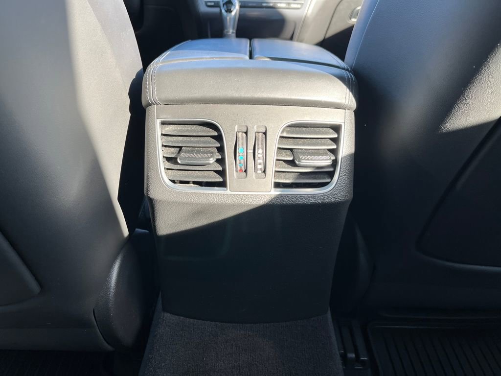 Used 2015 Hyundai Genesis 3.8 w/ Option Group 02 image 31