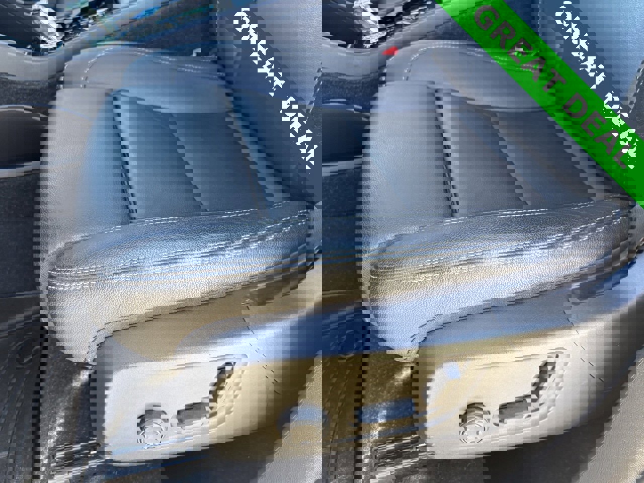 Used 2021 Volvo XC40 T5 Inscription w/ Protection Package Premier image 32