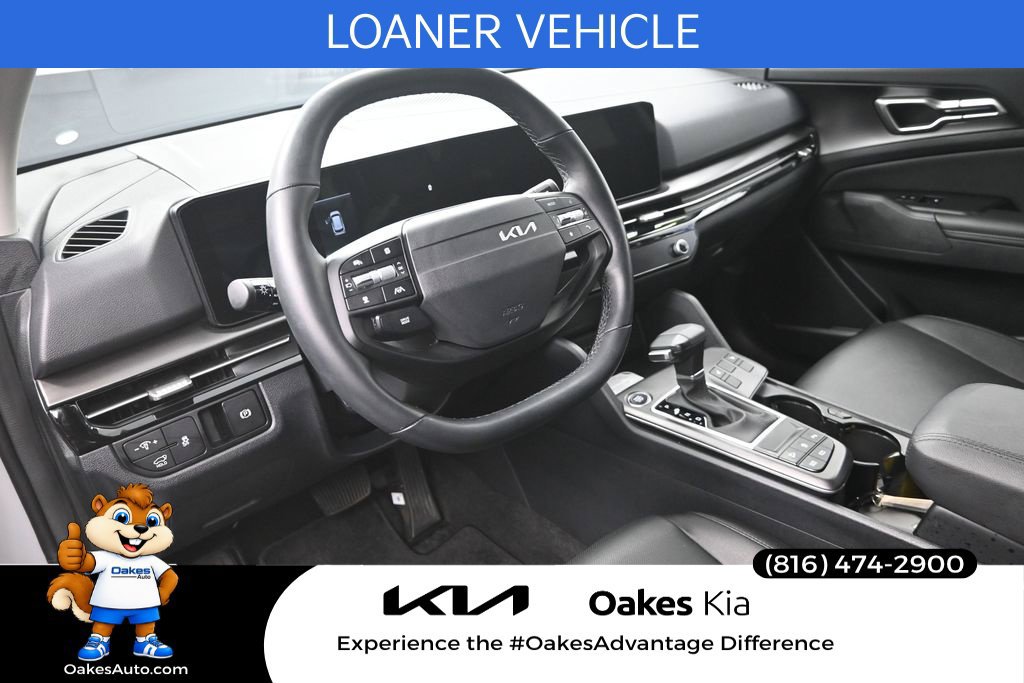 Certified 2026 Kia Sportage EX FWD image 12