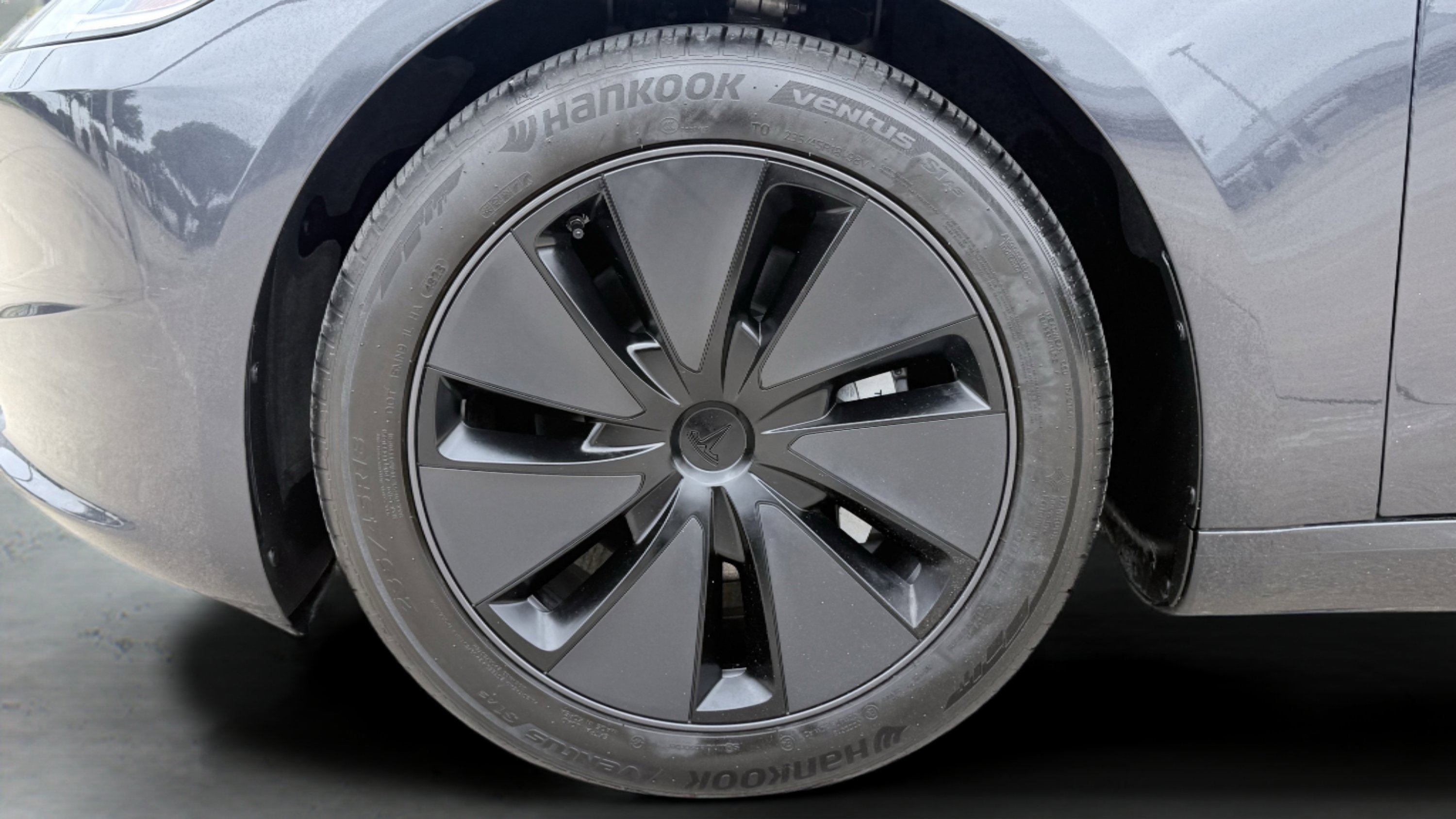 Used 2024 Tesla Model 3 Long Range RWD image 17