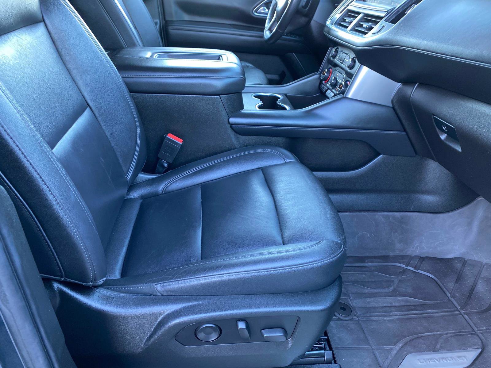 Used 2021 Chevrolet Tahoe LT w/ LT Signature Package image 23