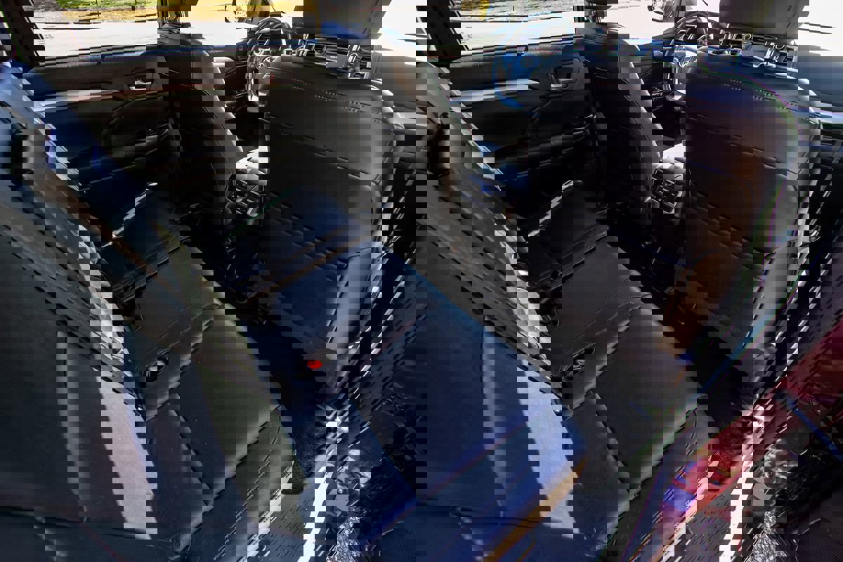 Used 2015 Toyota Highlander XLE image 24