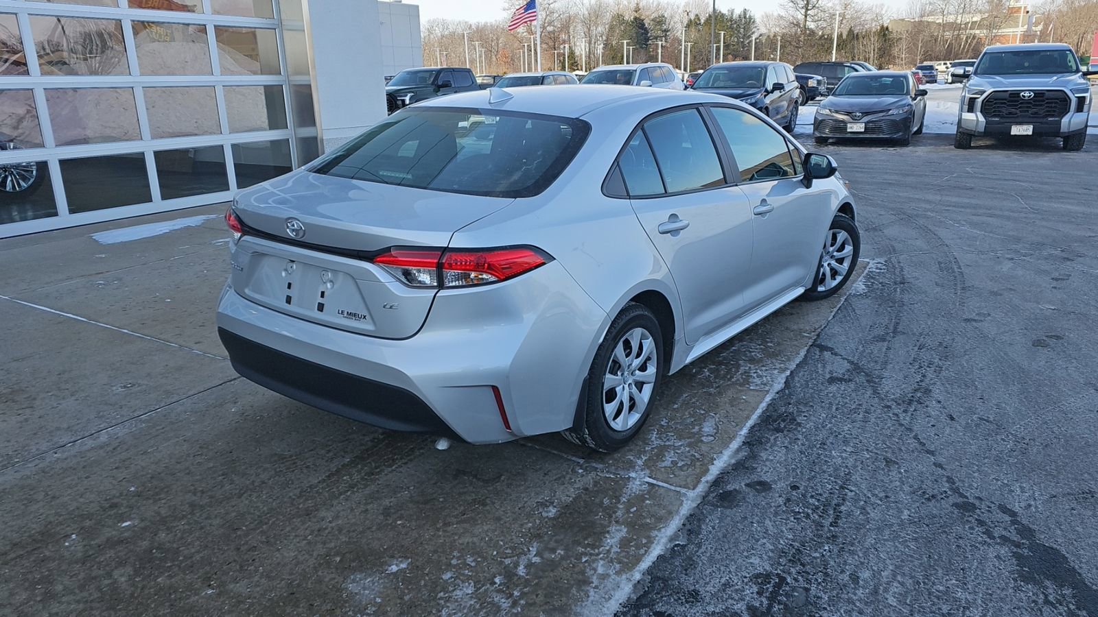 Certified 2023 Toyota Corolla LE image 3