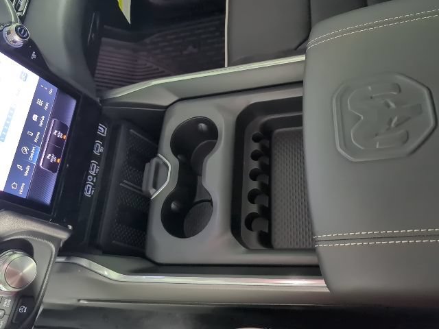 New 2026 RAM 1500 Laramie AWD/4WD image 21
