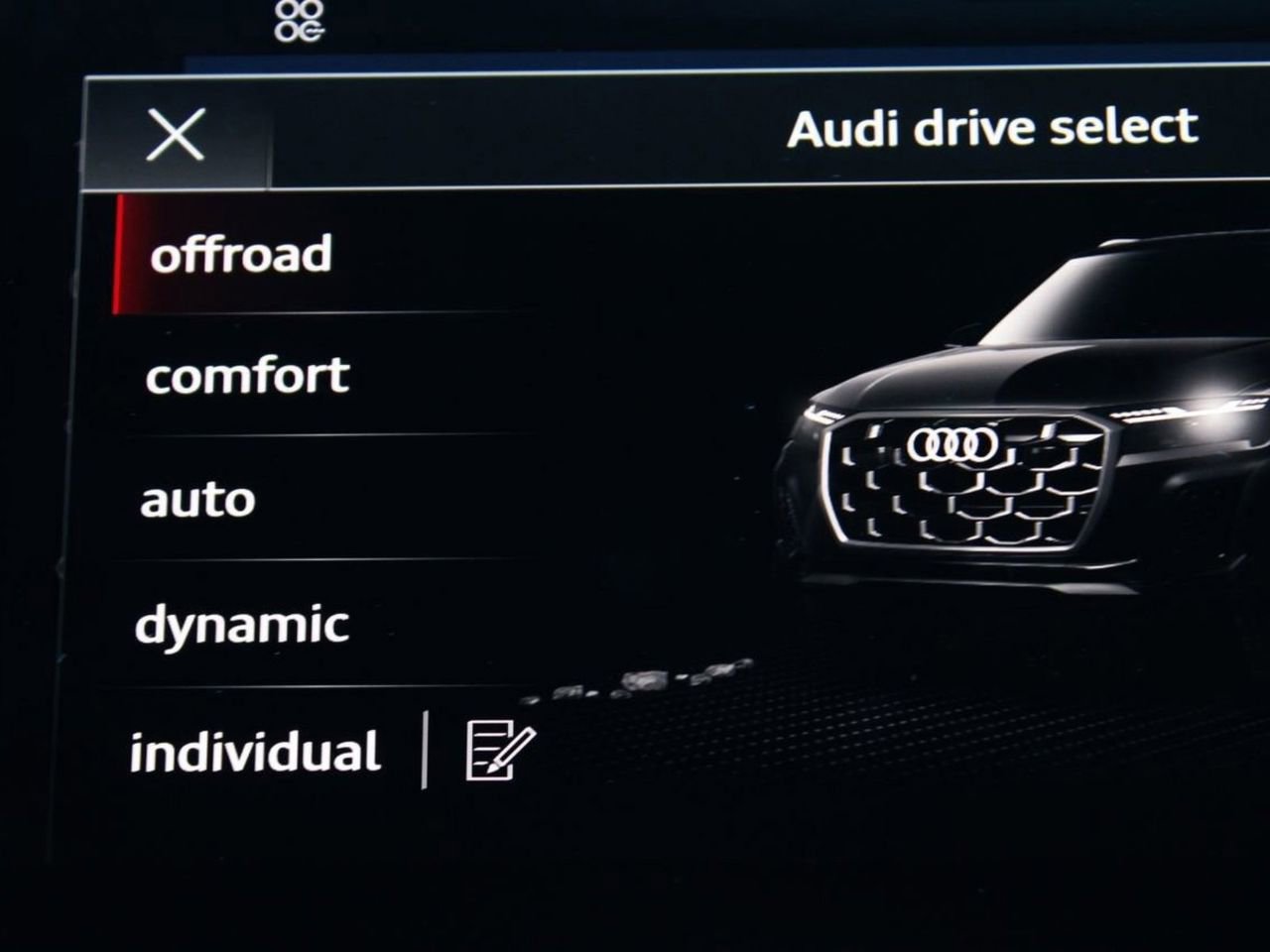 Used 2025 Audi Q7 3.0T Premium Plus AWD/4WD image 33