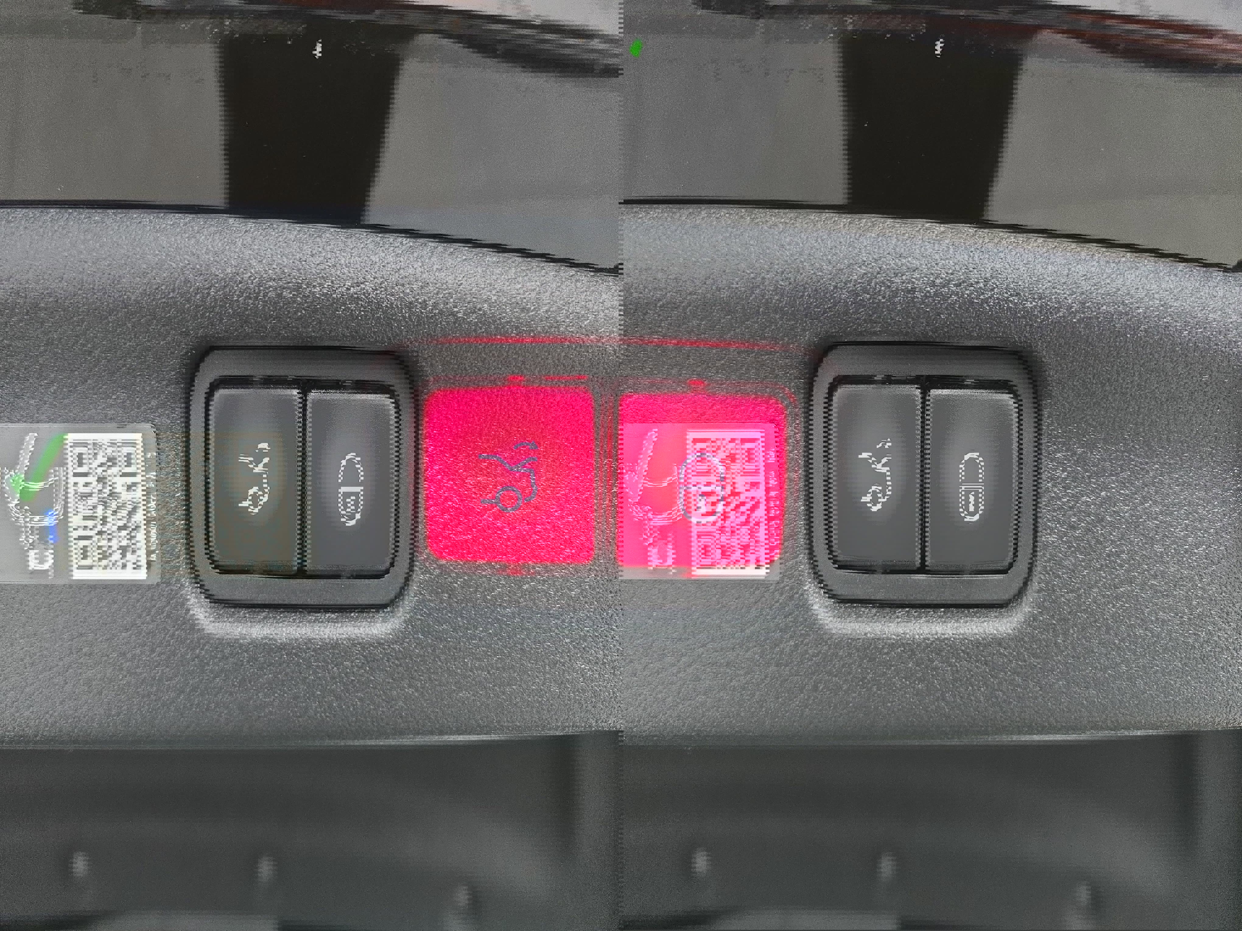 Used 2025 Mercedes-Benz C 300 Sedan image 13