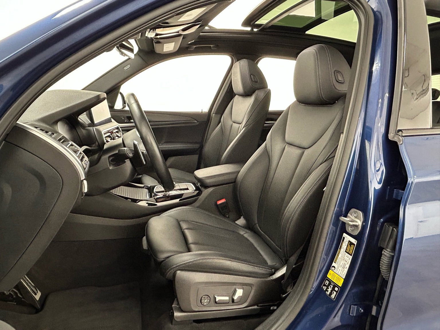 Used 2023 BMW X3 xDrive30i w/ M Sport Package image 25