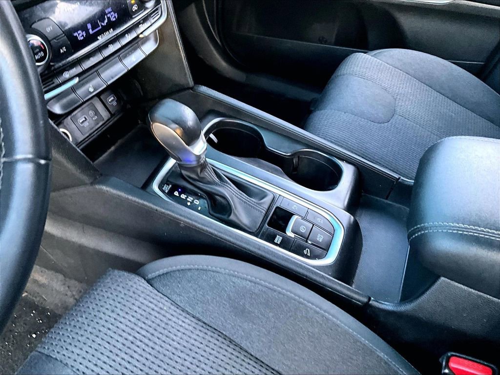 Used 2019 Hyundai Santa Fe SEL w/ Cargo Package image 10