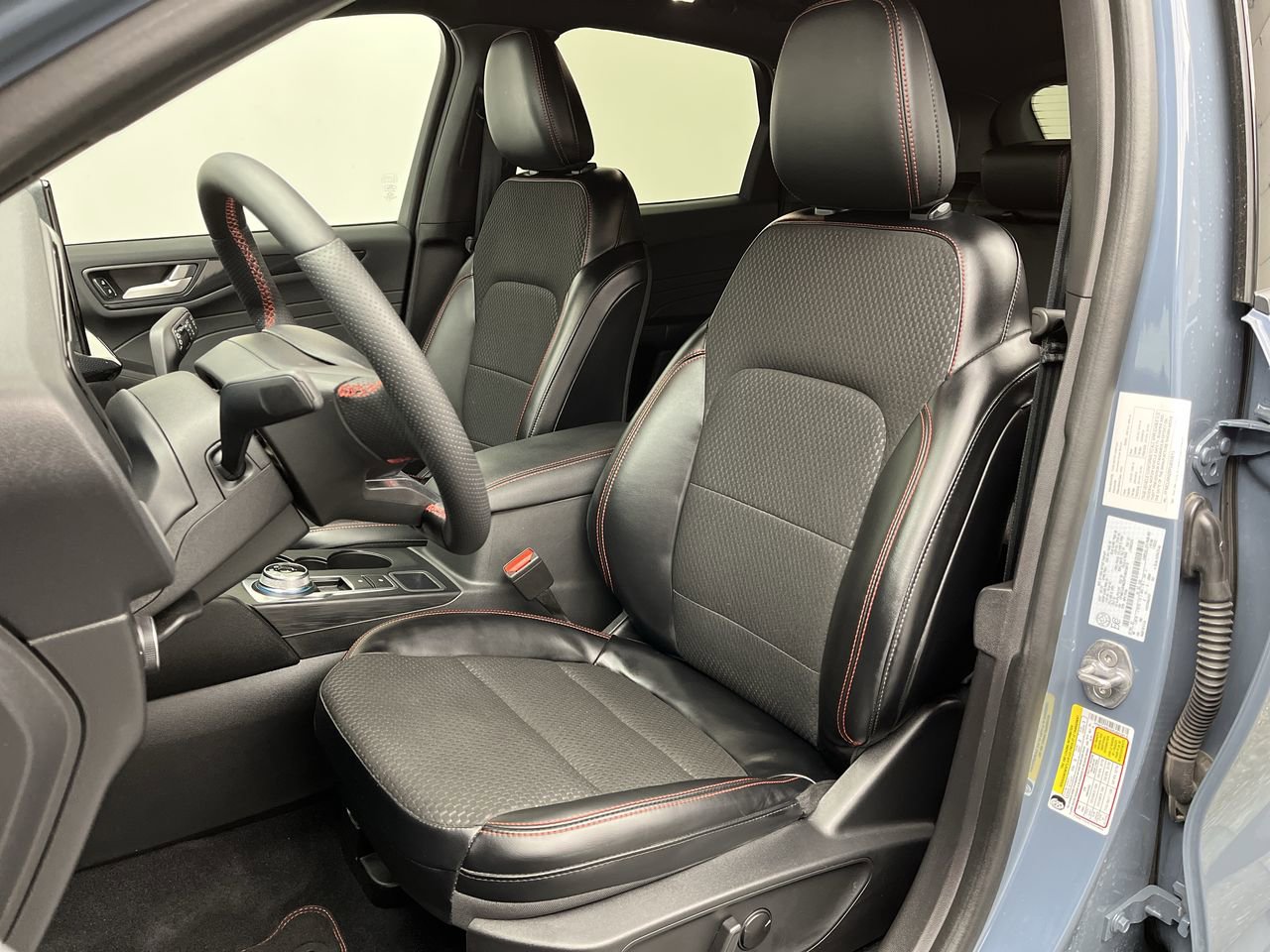 Certified 2023 Ford Escape ST-Line w/ Equipment Group 301A FWD image 9