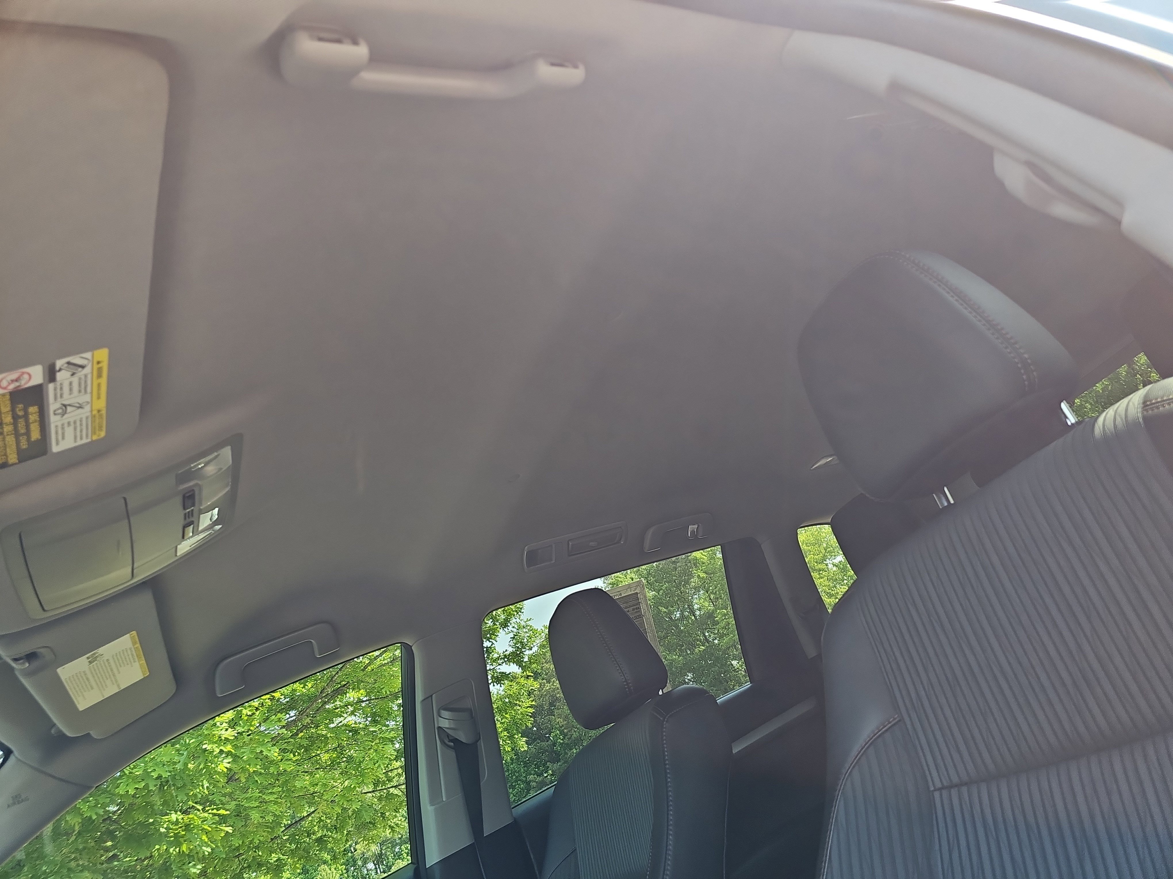 Used 2017 Toyota Highlander Plus FWD image 32