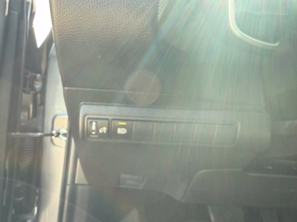 Used 2022 Toyota Corolla XSE FWD image 27