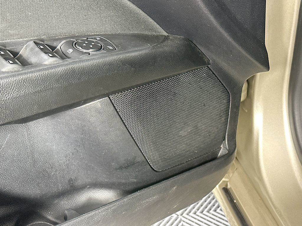 Used 2019 Ford Fusion SE image 26