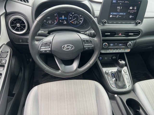 Used 2022 Hyundai Kona SEL w/ Convenience Package image 34