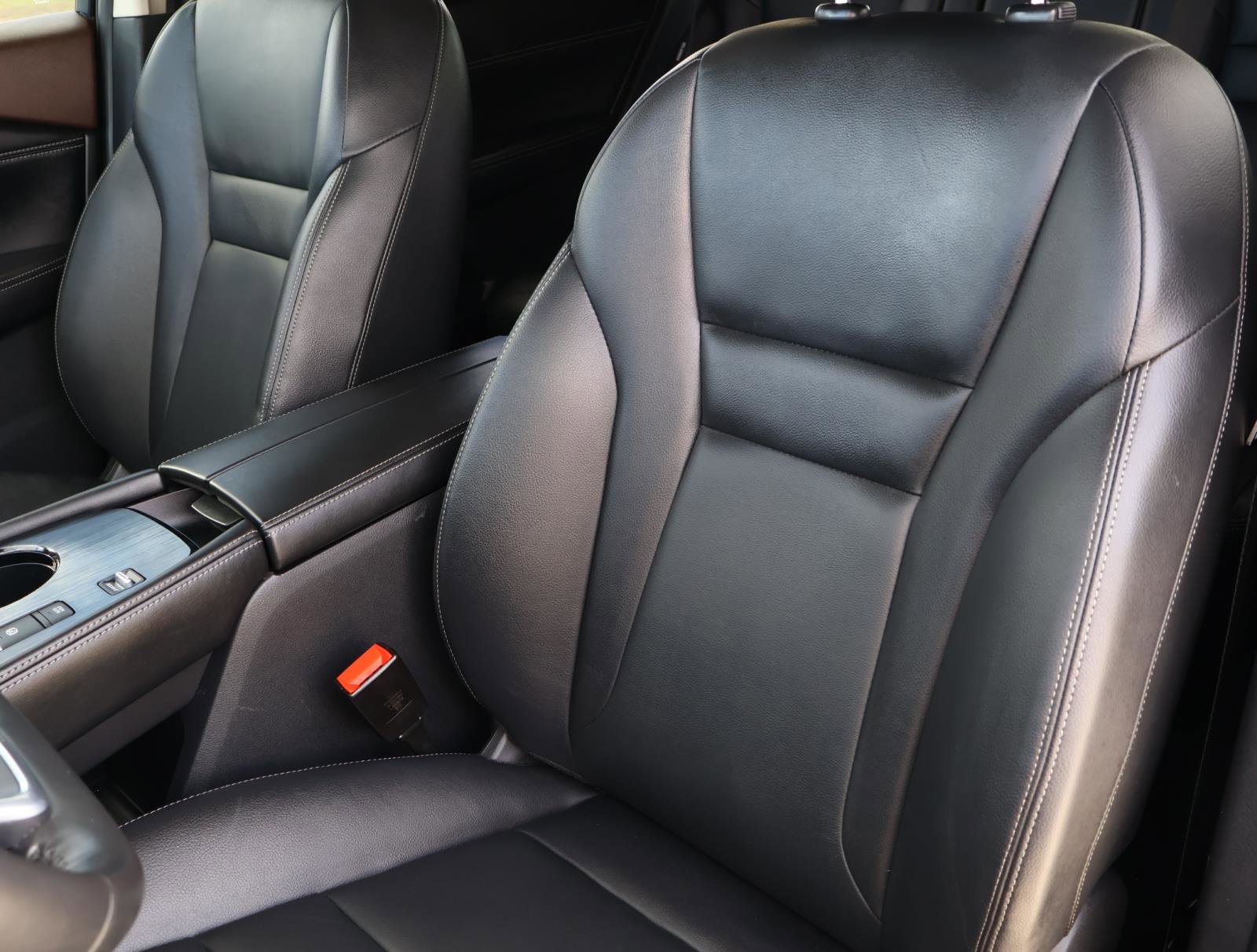 Used 2021 Nissan Rogue SL w/ Premium Package image 14