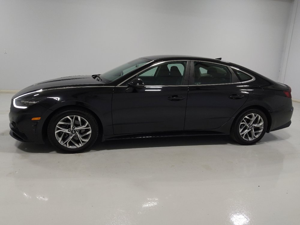 Used 2023 Hyundai Sonata SEL w/ Winter Weather Package FWD image 2