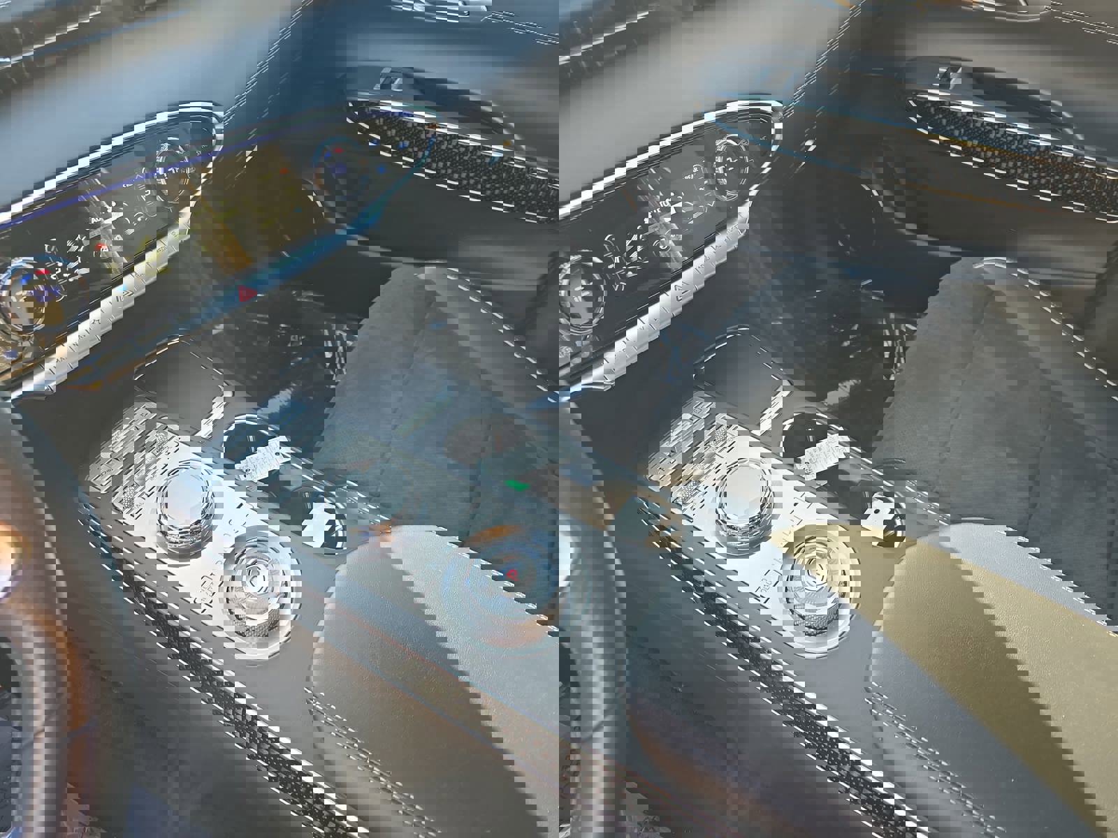 Used 2022 Genesis GV70 3.5T Sport w/ Sport Prestige Package image 27