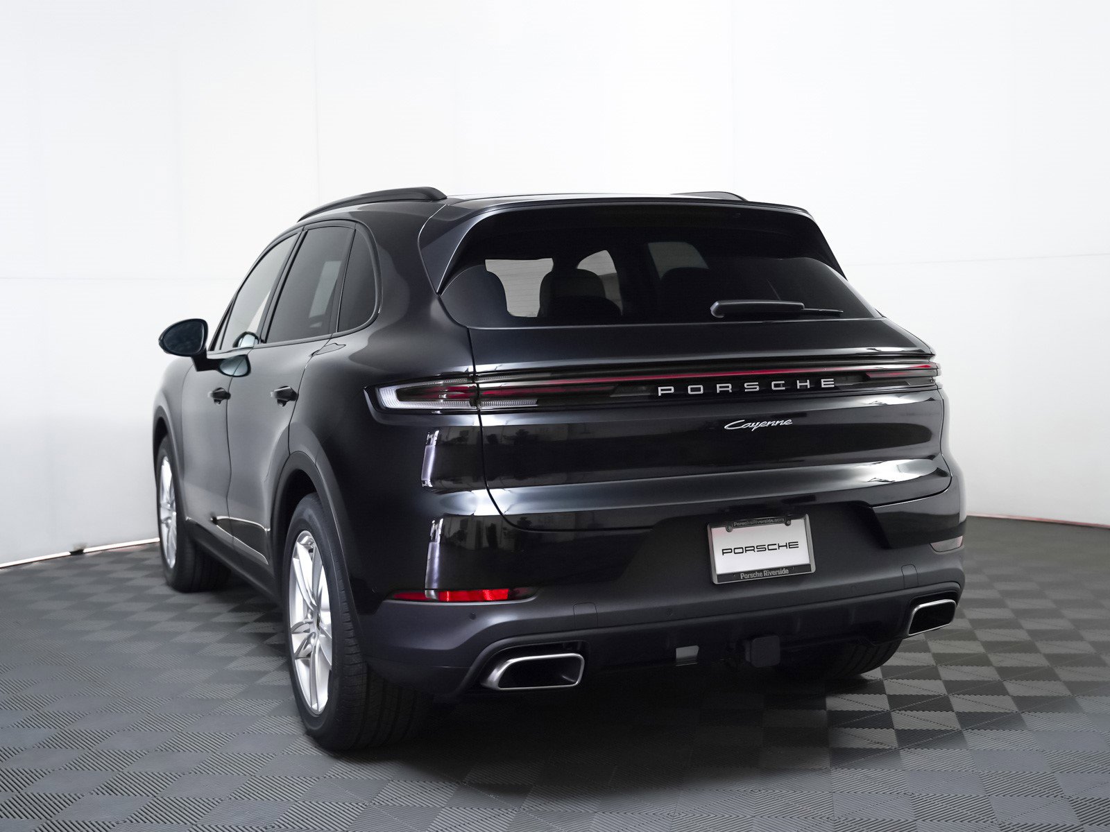 New 2026 Porsche Cayenne image 3