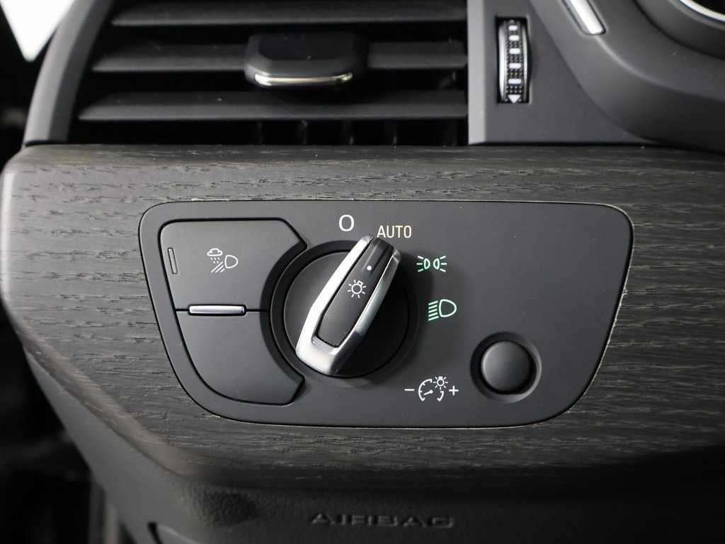 Used 2020 Audi A4 2.0T Premium w/ Convenience Package image 25