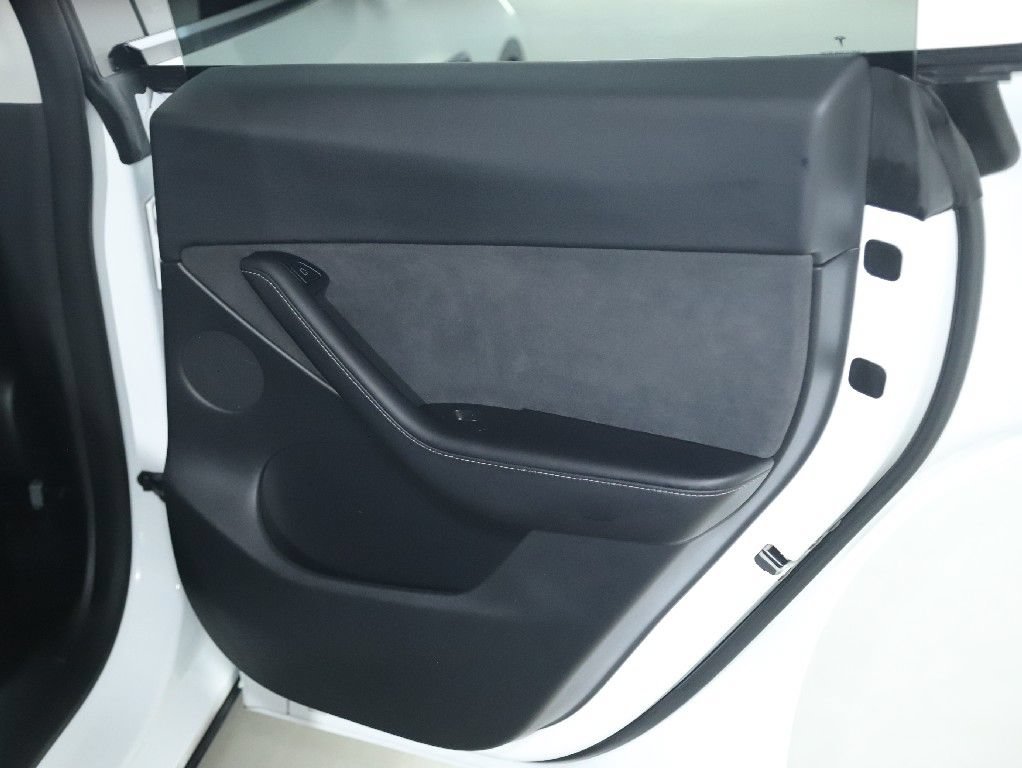 Used 2022 Tesla Model Y Performance AWD/4WD image 28