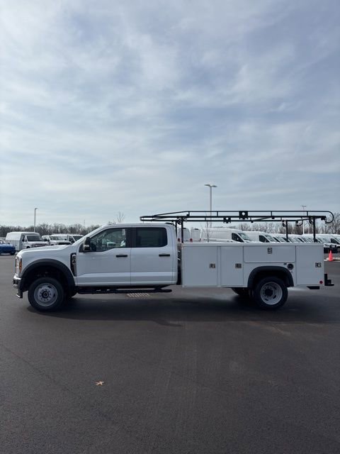 New 2026 Ford F550 4x4 Crew Cab image 5