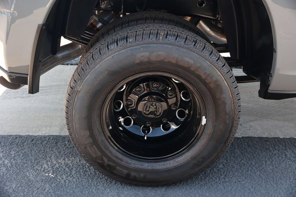 New 2026 RAM 3500 Big Horn AWD/4WD image 9