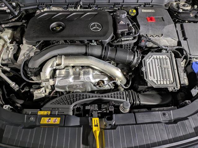 Used 2025 Mercedes-Benz GLB 250 image 25