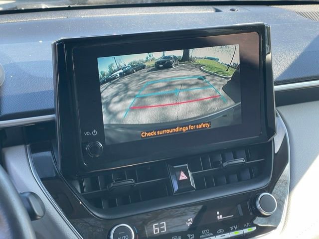 Used 2023 Toyota Corolla Cross LE w/ Moonroof Package AWD/4WD image 17