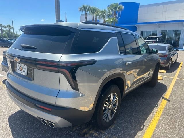 Used 2025 Chevrolet Traverse LT FWD image 33