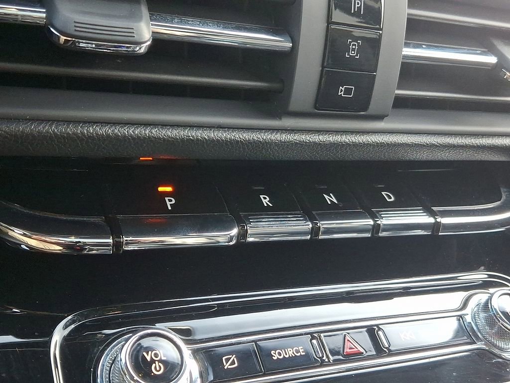 Used 2020 Lincoln Corsair Reserve w/ Elements Package image 18