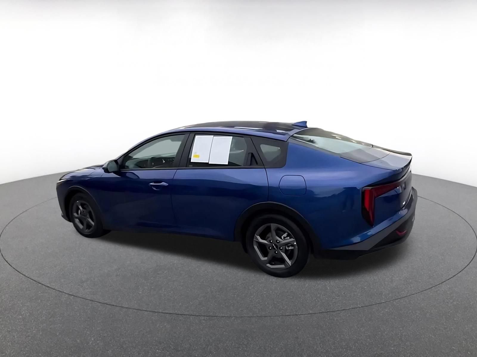 Used 2025 Kia K4 FWD image 10