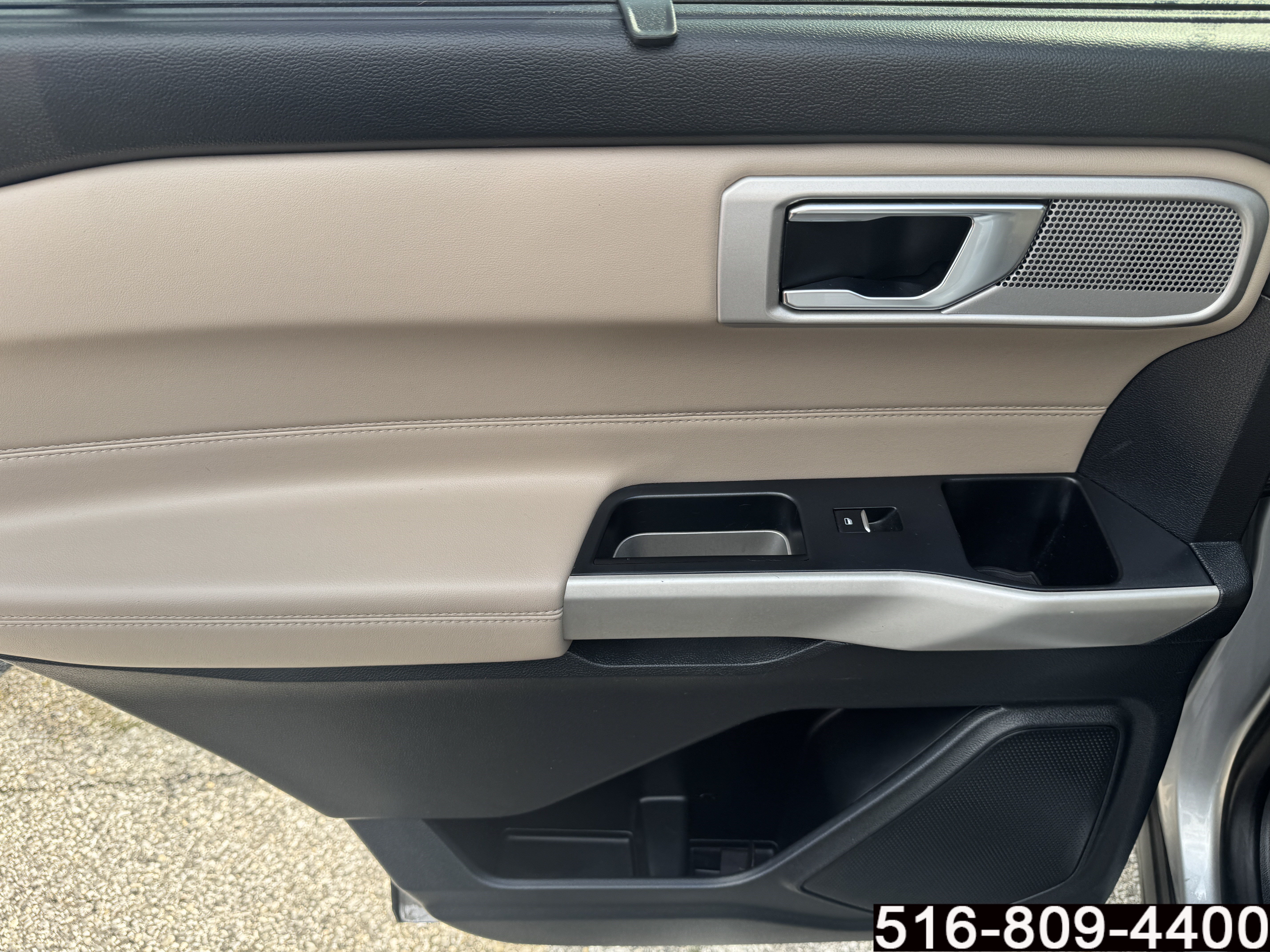 Used 2020 Ford Explorer Limited AWD/4WD image 39