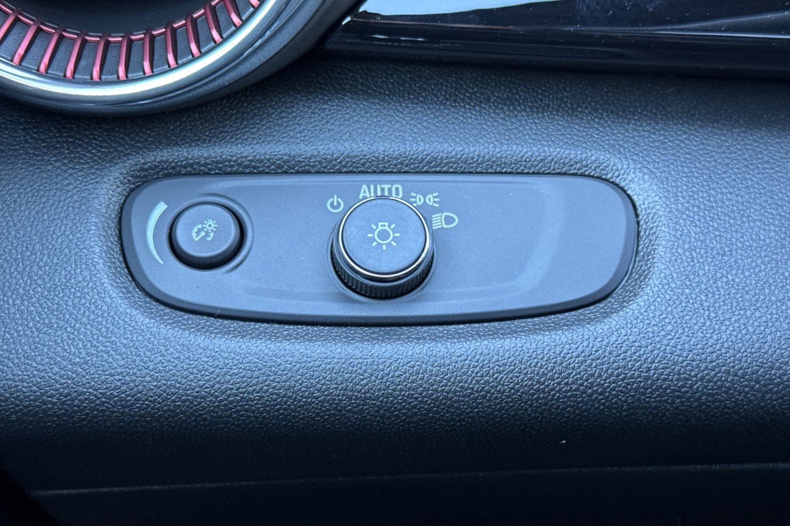 New 2026 Chevrolet Trax RS image 26