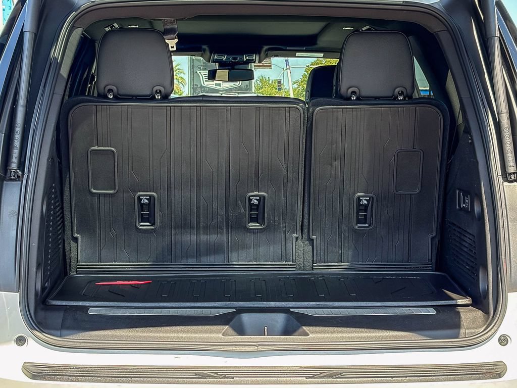Used 2025 GMC Yukon Denali w/ Sun & Power Step Package AWD/4WD image 54