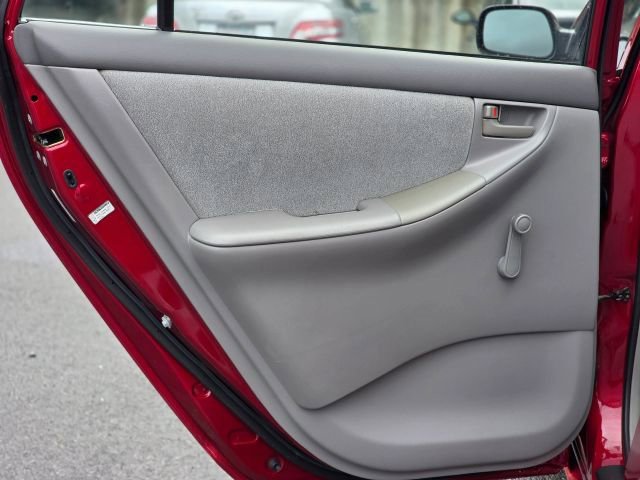 Used 2004 Toyota Corolla CE image 27