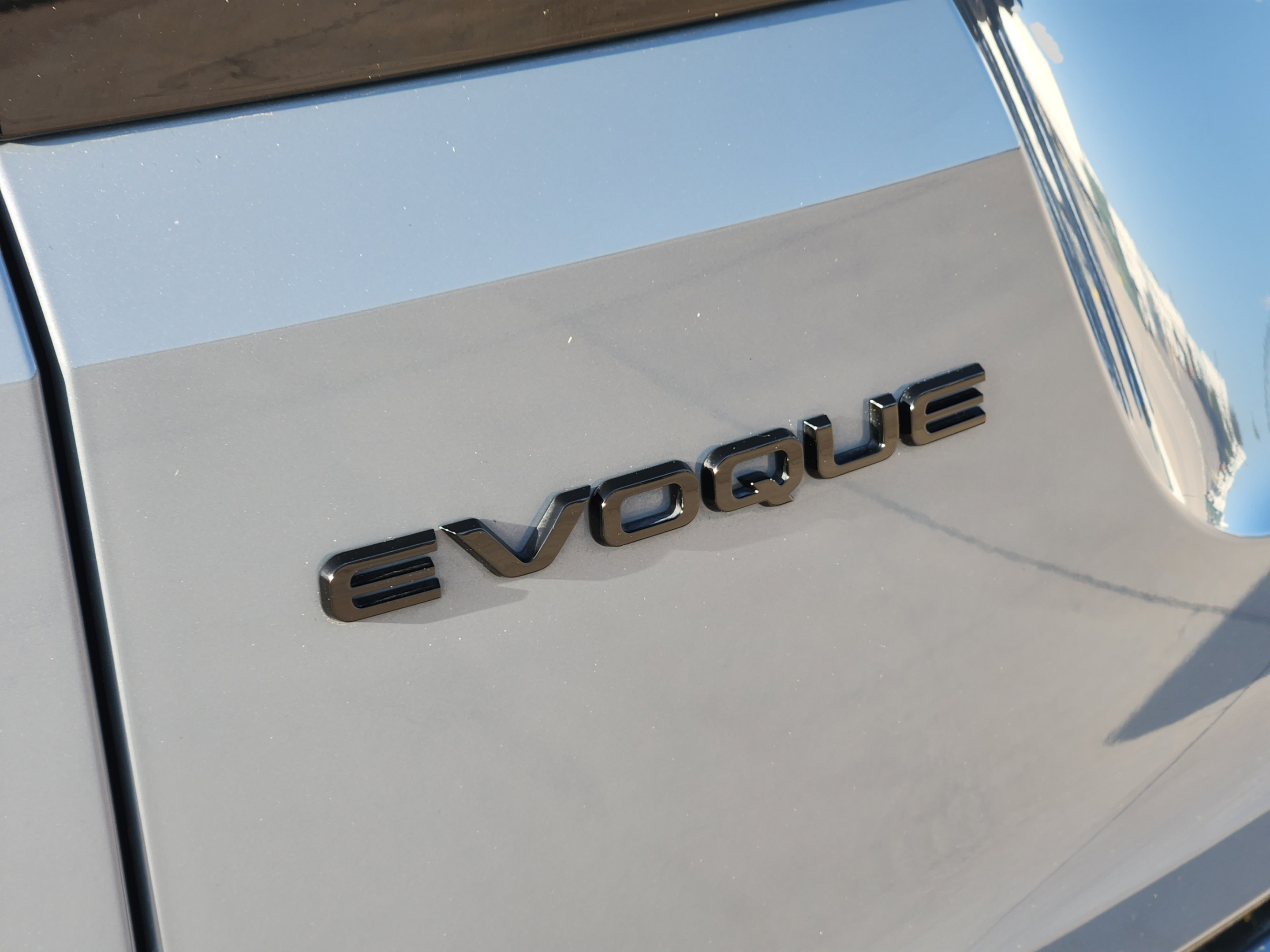 Certified 2023 Land Rover Range Rover Evoque S AWD/4WD image 34