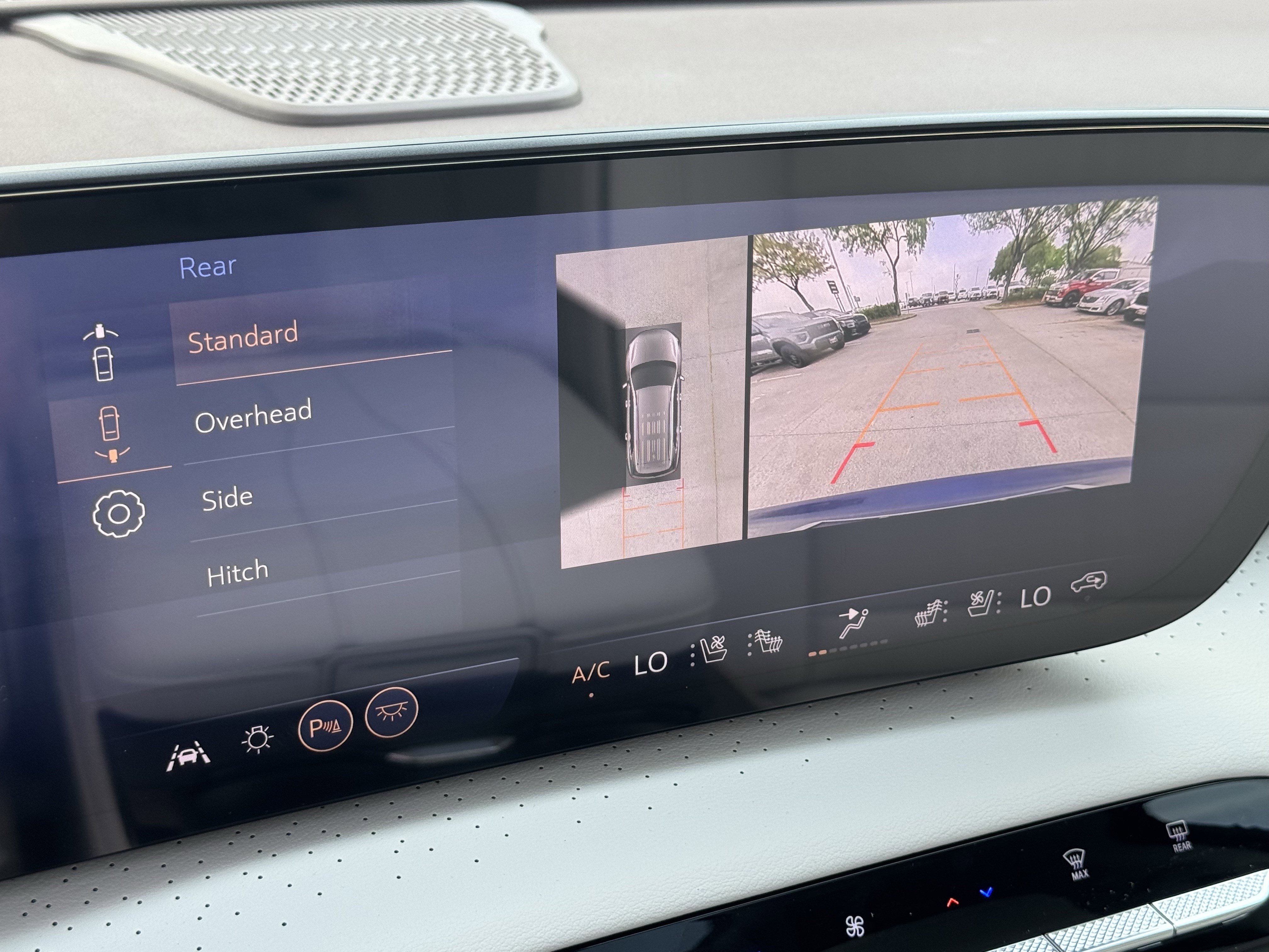 New 2026 Buick Enclave Avenir image 18