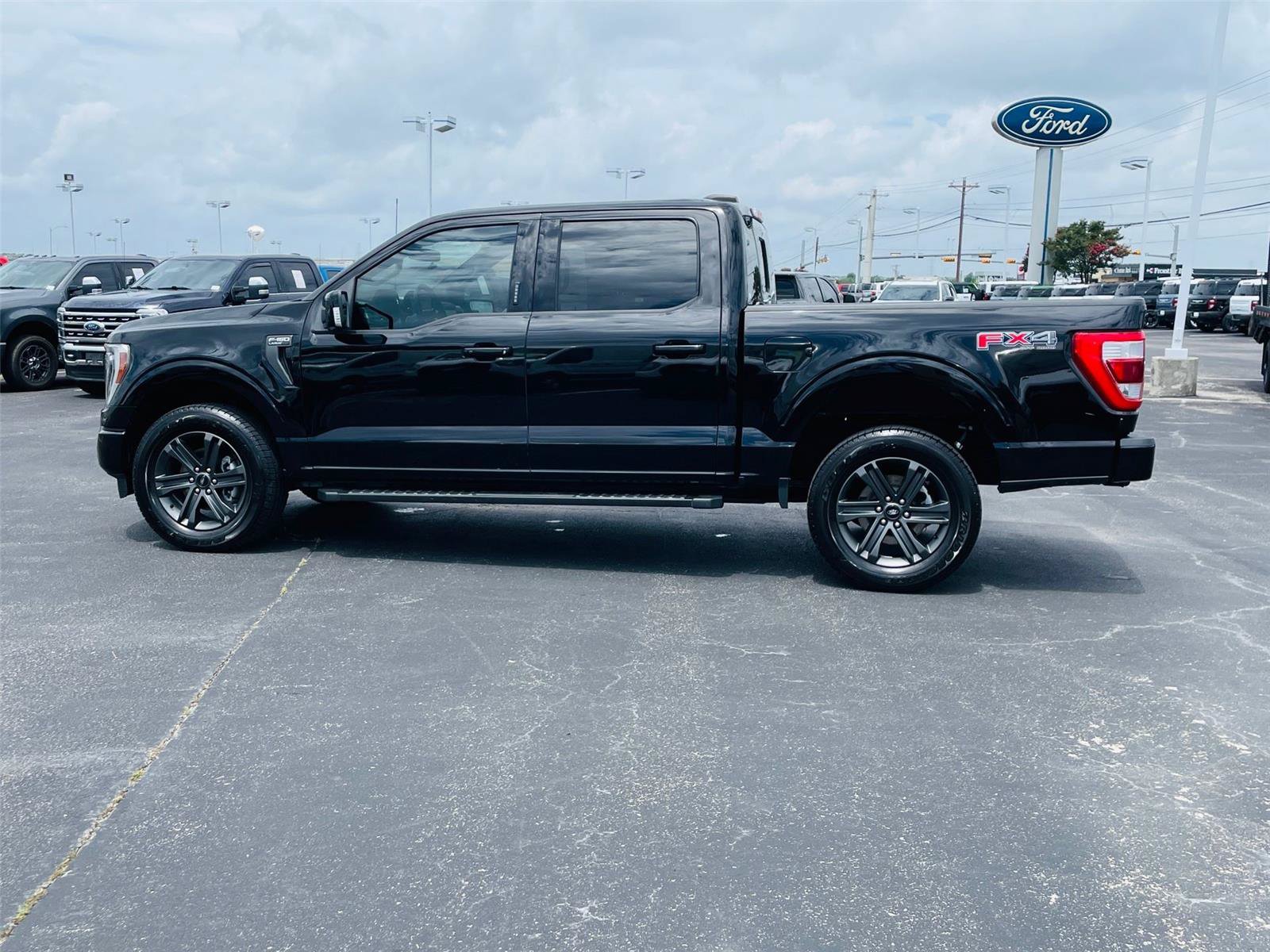 Certified 2023 Ford F150 Lariat w/ Equipment Group 502A High AWD/4WD image 6
