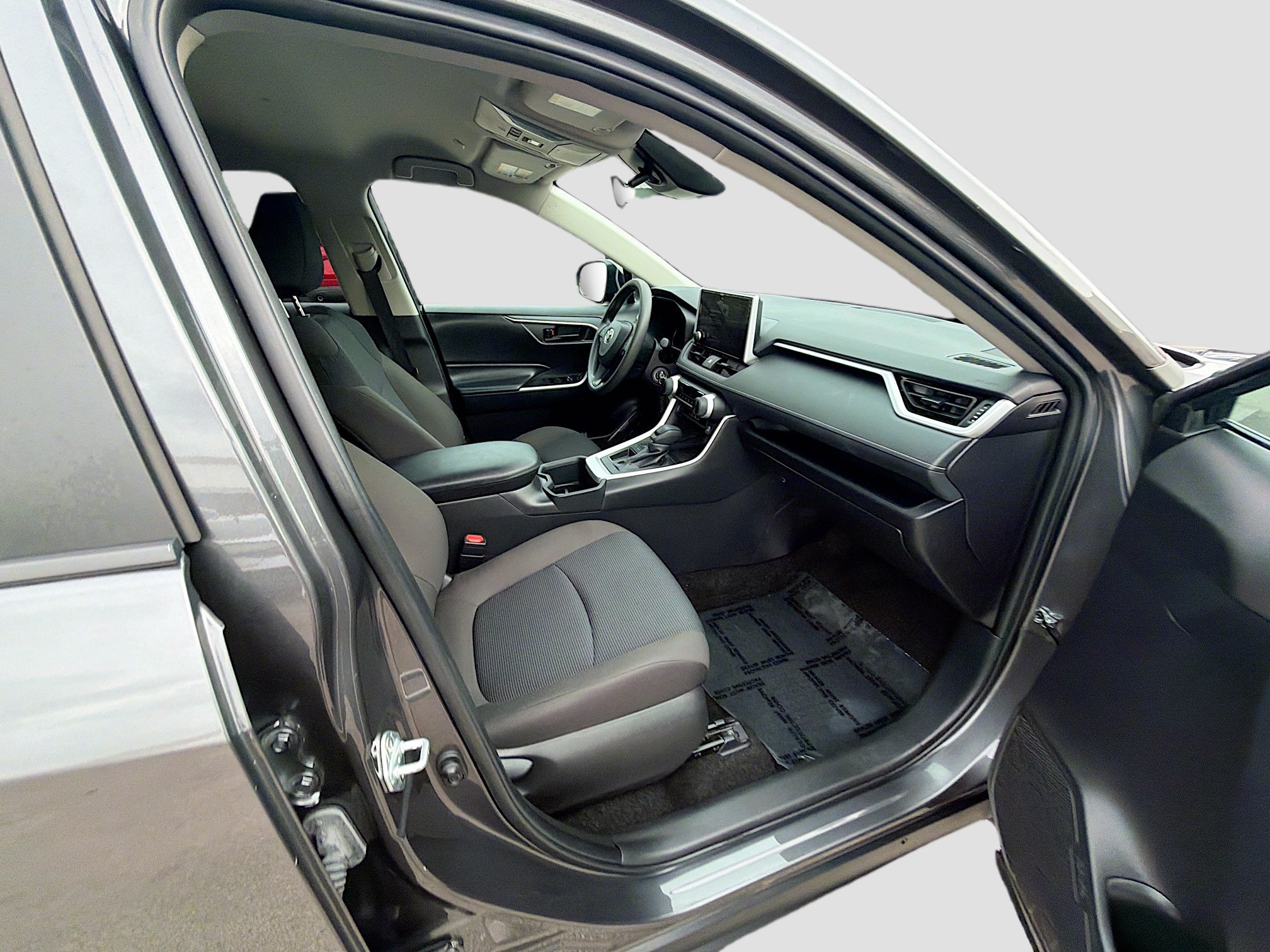 Used 2024 Toyota RAV4 LE FWD image 29
