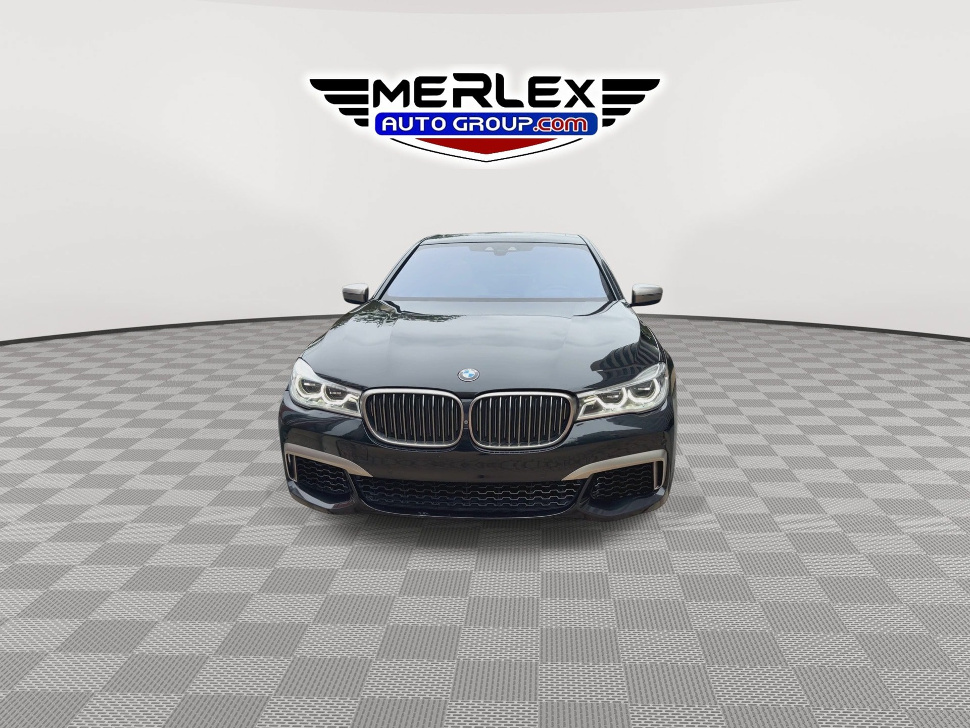 Used 2018 BMW M760i xDrive AWD/4WD image 3