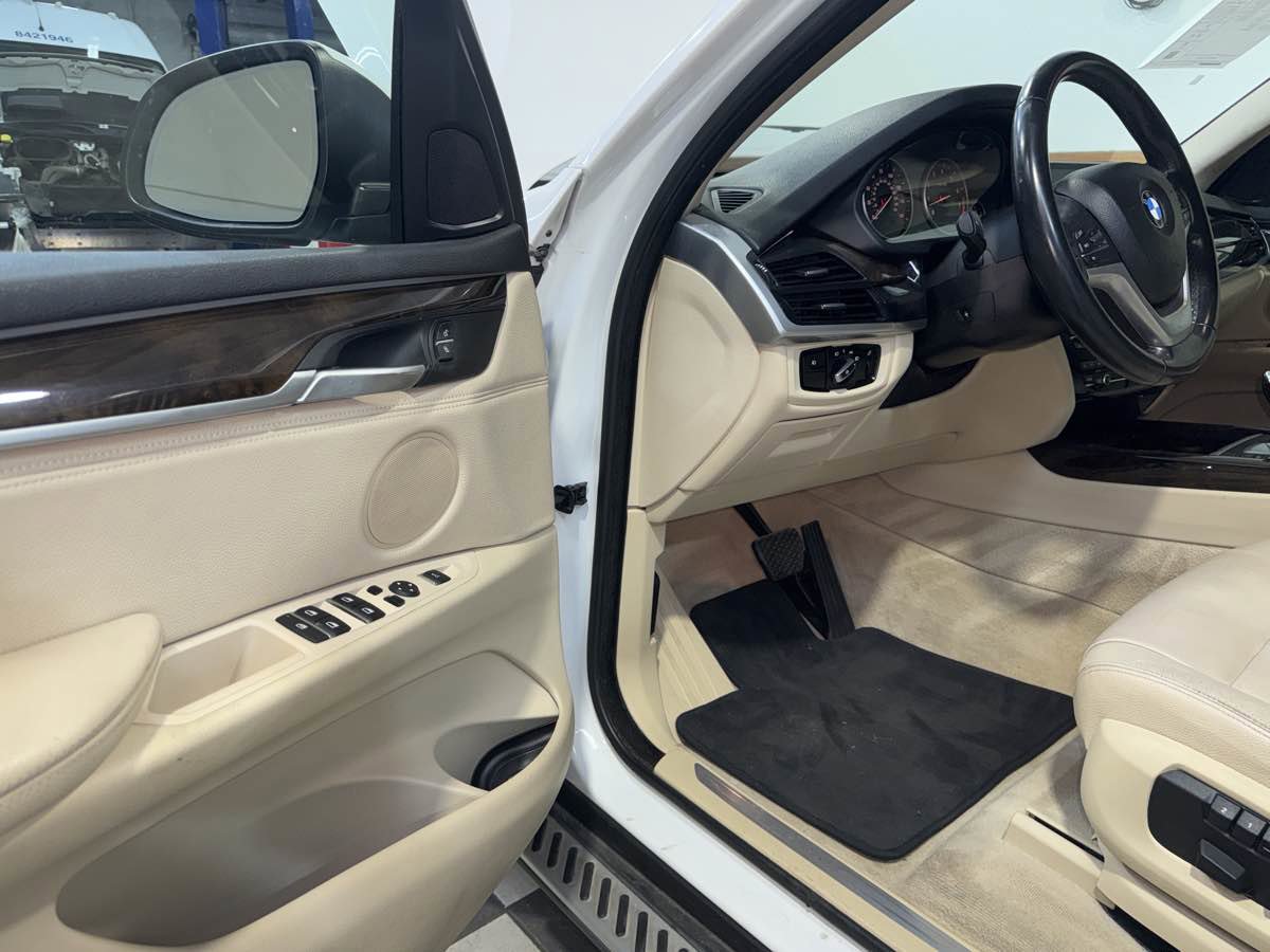 Used 2015 BMW X5 xDrive35i AWD/4WD image 16
