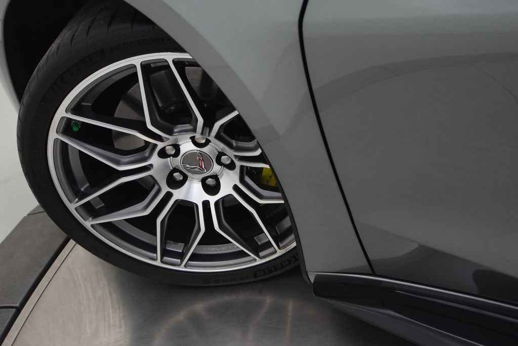 Used 2024 Chevrolet Corvette Z06 RWD image 69