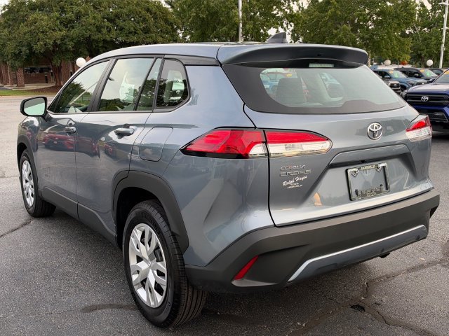 Used 2024 Toyota Corolla Cross L FWD image 6