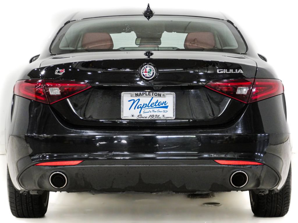 Used 2019 Alfa Romeo Giulia Ti AWD/4WD image 7