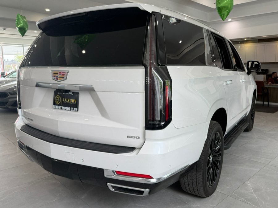 Used 2025 Cadillac Escalade Premium Luxury AWD/4WD image 8