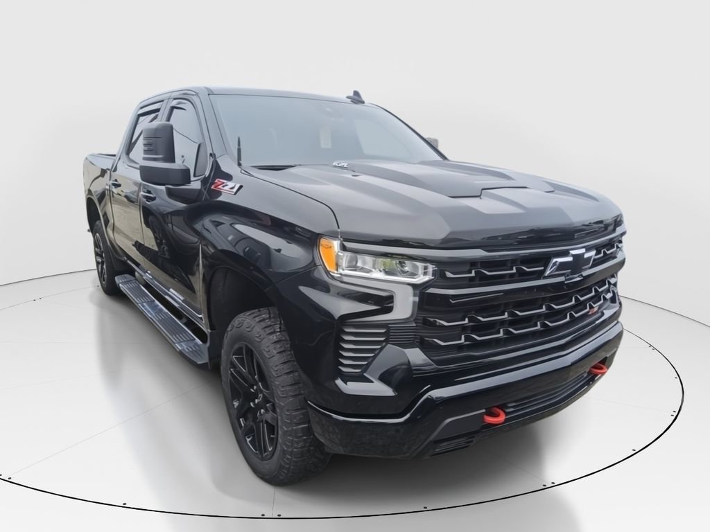 Used 2025 Chevrolet Silverado 1500 LT Trail Boss w/ Convenience Package II image 1