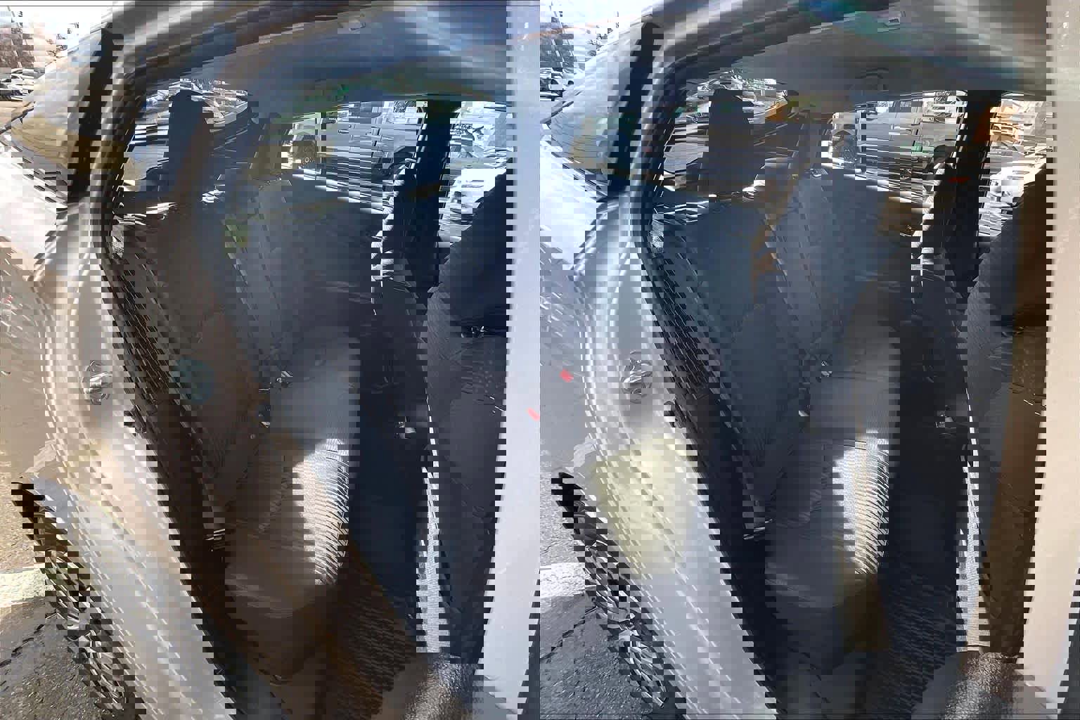 Used 2021 Toyota Prius Prime LE image 28