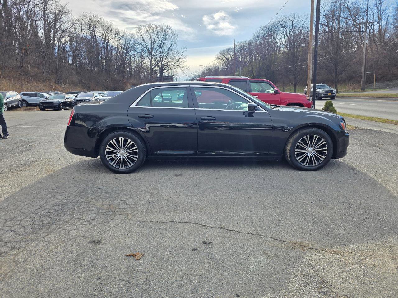 Used 2014 Chrysler 300 S AWD/4WD image 4
